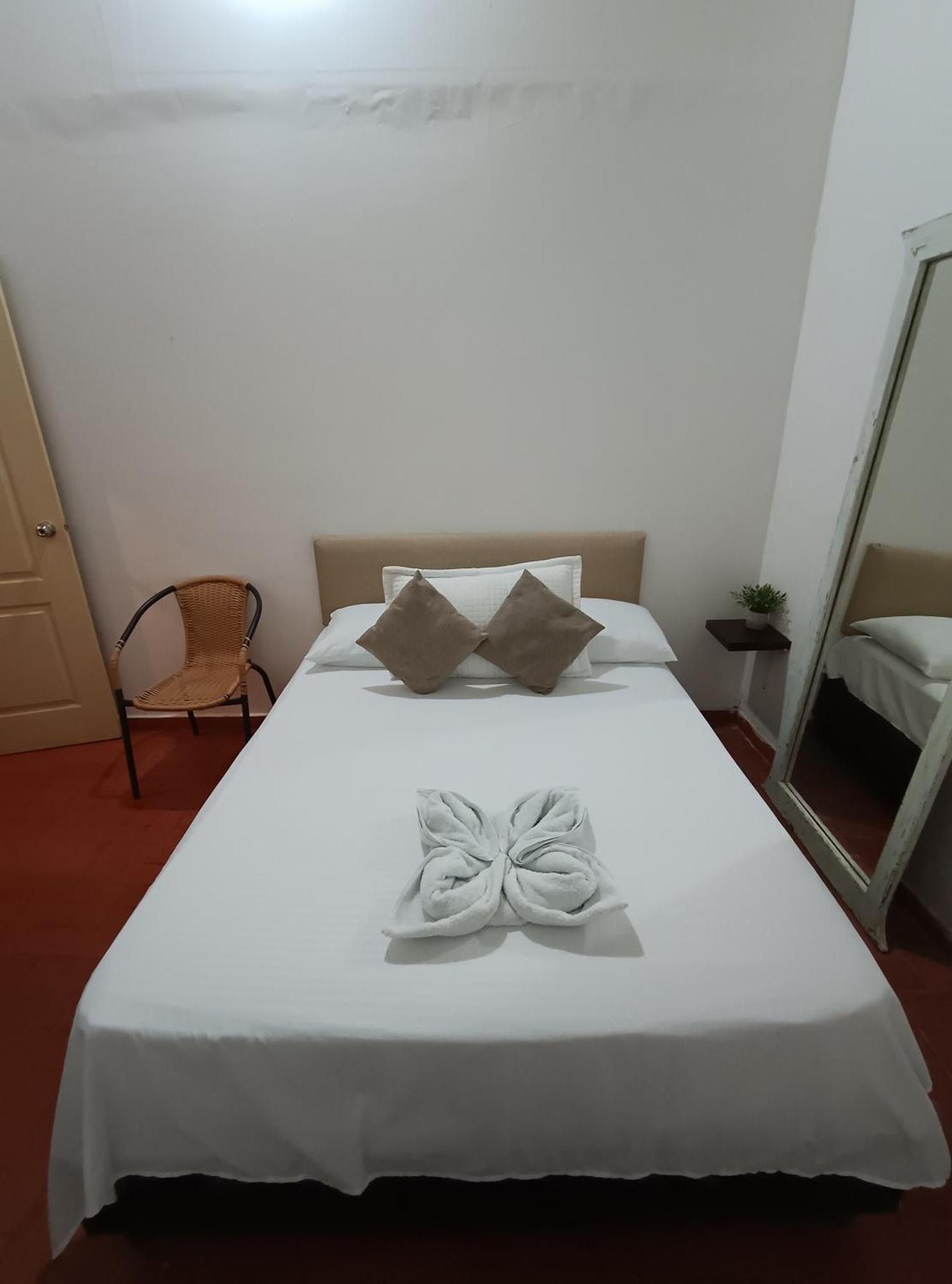 Lotus Central Hotel Santa Marta  Bagian luar foto